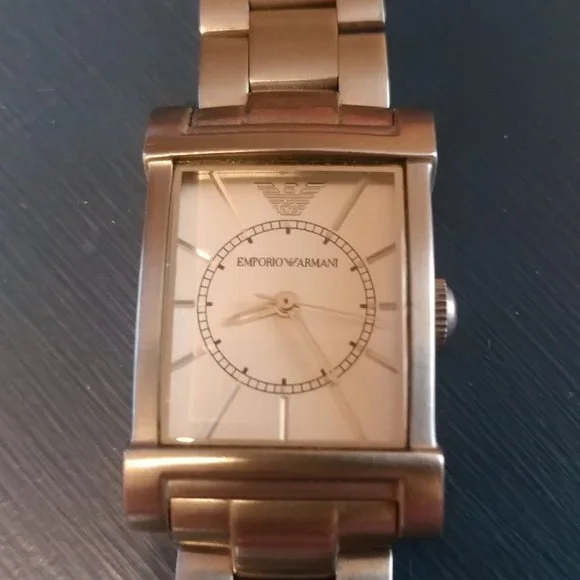 Emporio Armani Carmelo Mini Womens Quartz Watch Silver Tone Leather New Battery Emporio Armani Carmelo Mini Womens Quartz Watch Silver Tone  main image 3
